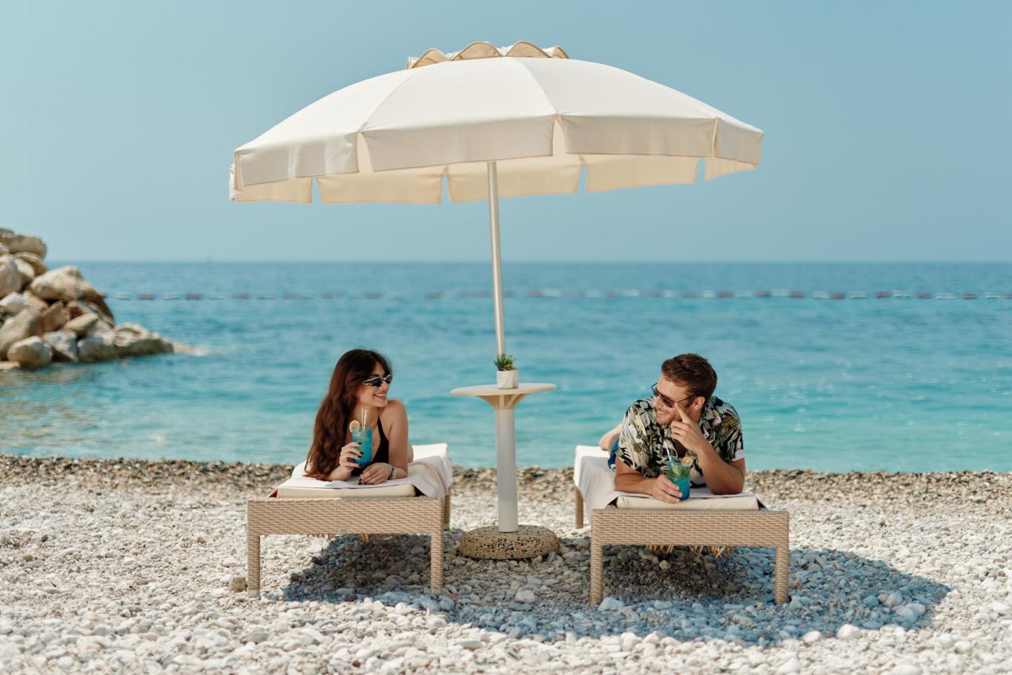 Ananti Resort, Residences & Beach Club - The Leading Hotels Of The World Свети Стефан Екстериор снимка
