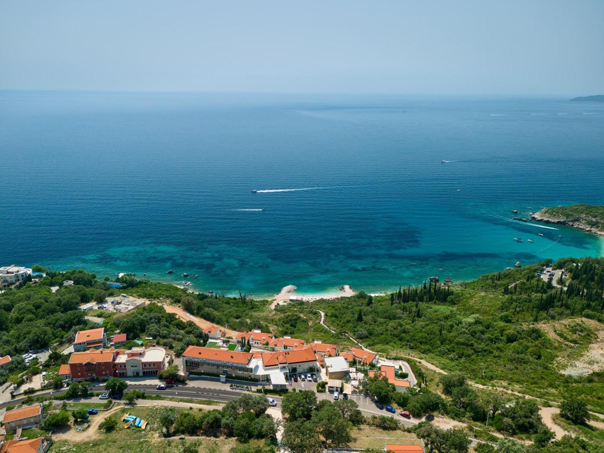 Ananti Resort, Residences & Beach Club - The Leading Hotels Of The World Свети Стефан Екстериор снимка