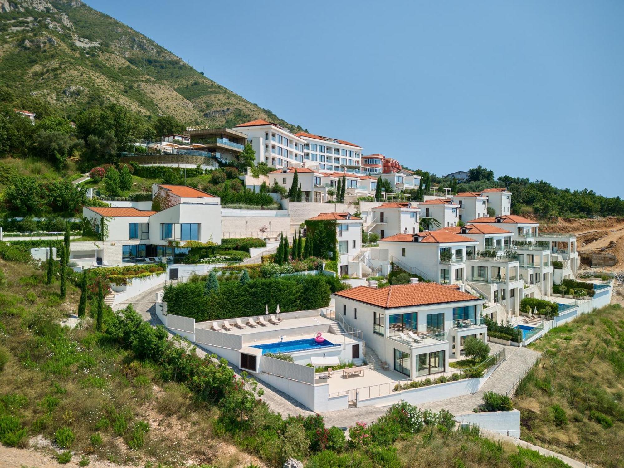 Ananti Resort, Residences & Beach Club - The Leading Hotels Of The World Свети Стефан Екстериор снимка