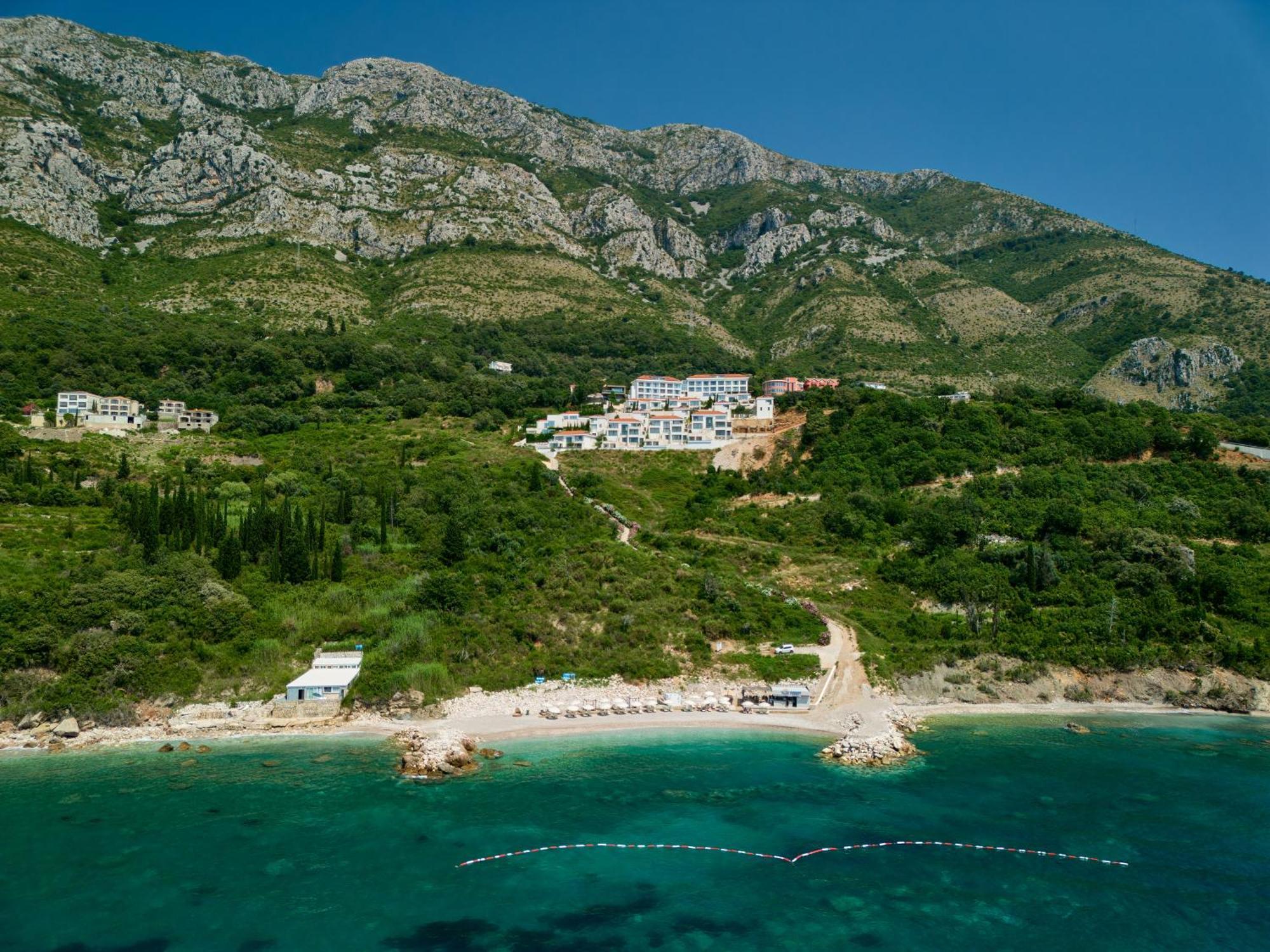 Ananti Resort, Residences & Beach Club - The Leading Hotels Of The World Свети Стефан Екстериор снимка