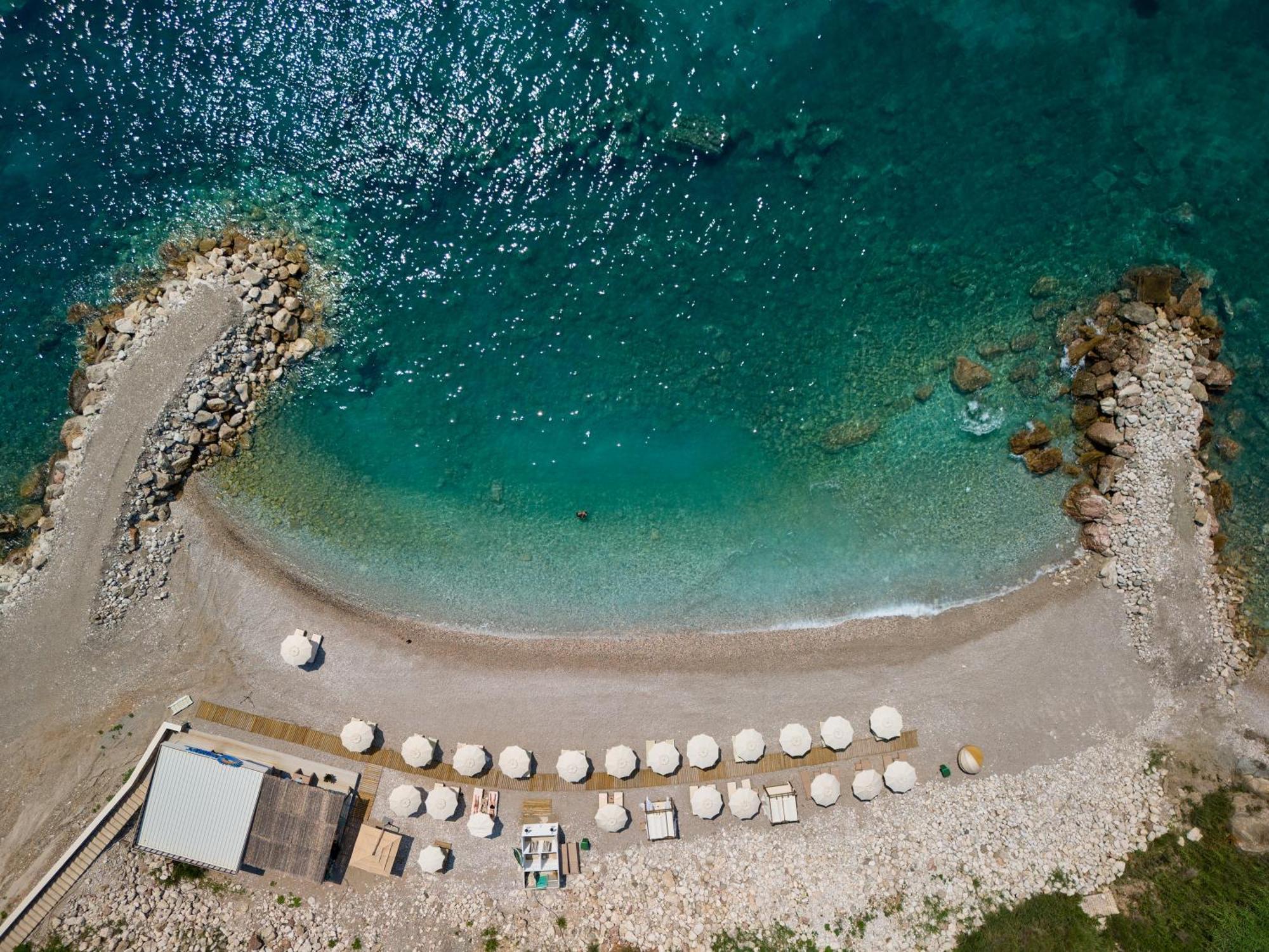 Ananti Resort, Residences & Beach Club - The Leading Hotels Of The World Свети Стефан Екстериор снимка