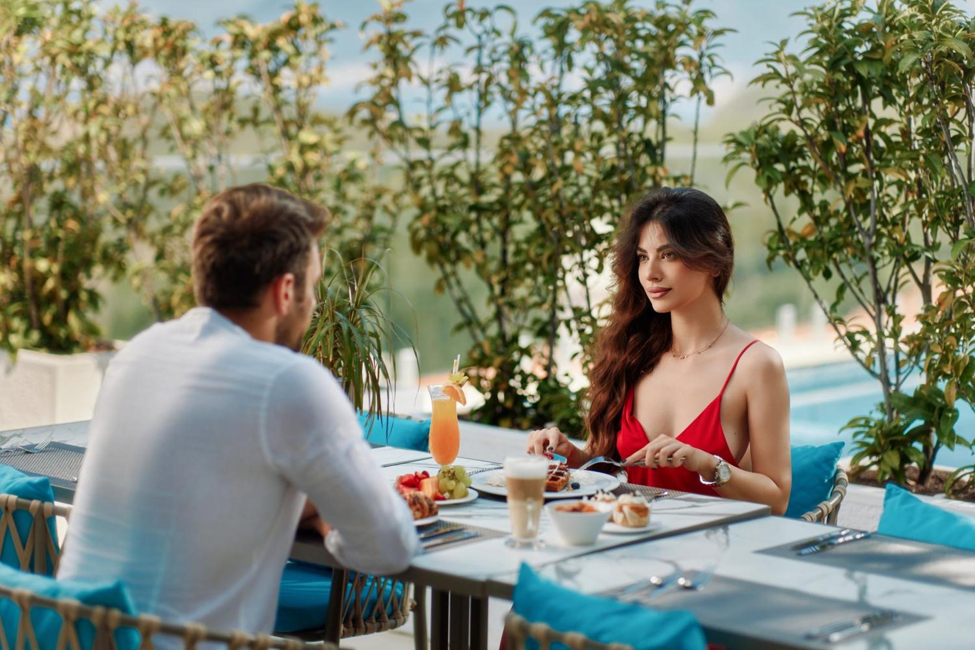 Ananti Resort, Residences & Beach Club - The Leading Hotels Of The World Свети Стефан Екстериор снимка